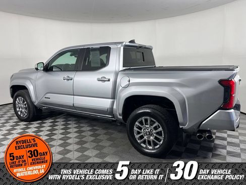 Used 2024 Toyota Tacoma Limited w/ Limited Package (LT) AWD/4WD image 7
