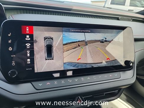 New 2025 Dodge Charger Daytona R/T w/ Plus Group image 36