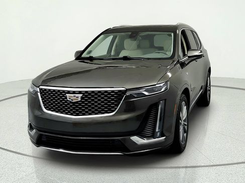 Certified 2020 Cadillac XT6 Premium Luxury FWD image 8