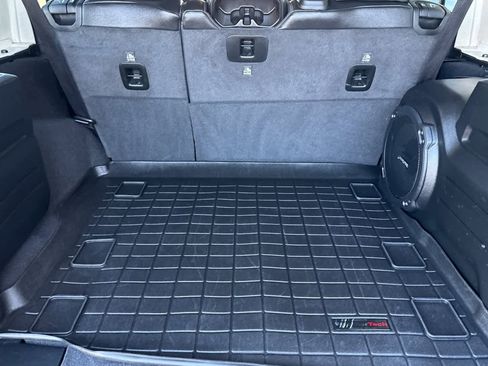 Used 2021 Jeep Wrangler Unlimited Rubicon image 16