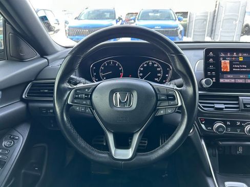 Used 2018 Honda Accord Sport image 10