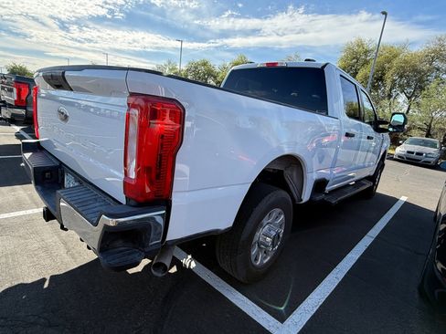 Used 2024 Ford F350 XLT image 3