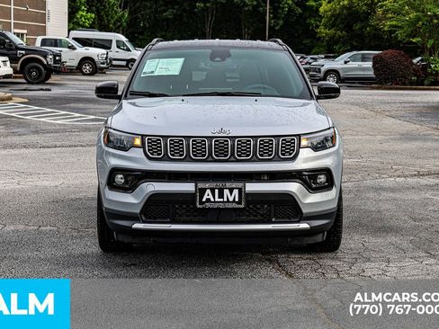 Used 2025 Jeep Compass Limited AWD/4WD image 11