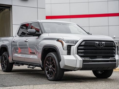 Used 2025 Toyota Tundra Limited image 1