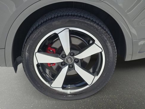 Used 2024 Audi Q5 2.0T Premium Plus AWD/4WD image 29