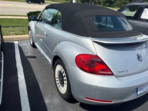Used 2013 Volkswagen Beetle 2.5 FWD image 3