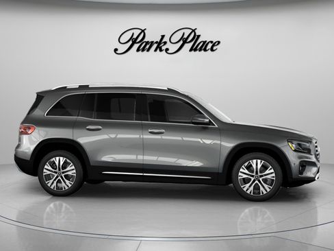 New 2026 Mercedes-Benz GLB 250 image 27
