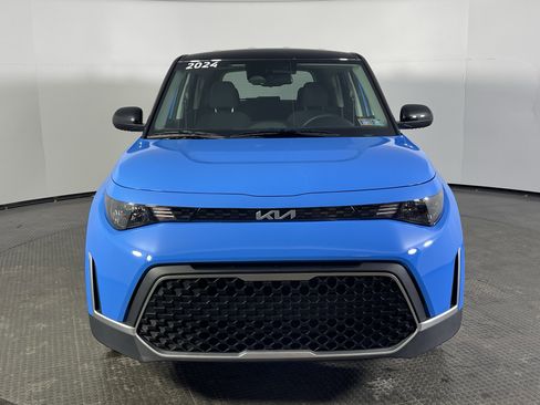 Used 2024 Kia Soul S image 2