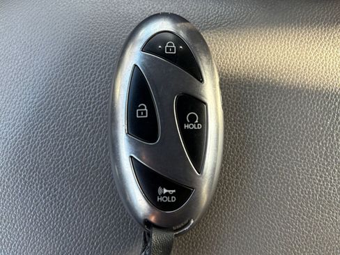 Used 2025 Hyundai Elantra SEL image 22