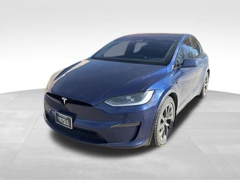 Used 2024 Tesla Model X Plaid image 3