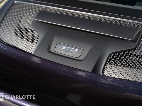 Used 2022 Porsche 911 GT3 image 19