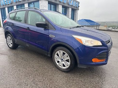 Used 2014 Ford Escape S FWD image 3