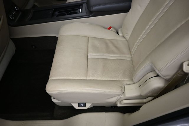 Used 2019 Lincoln MKT AWD image 23