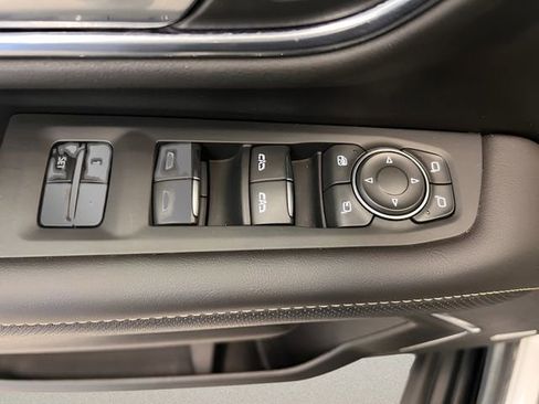 Certified 2023 Chevrolet Suburban Premier image 20