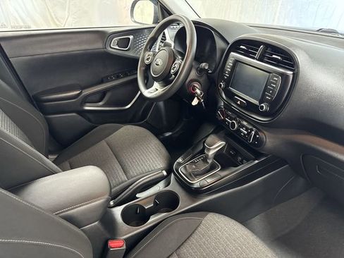 Used 2021 Kia Soul S image 25