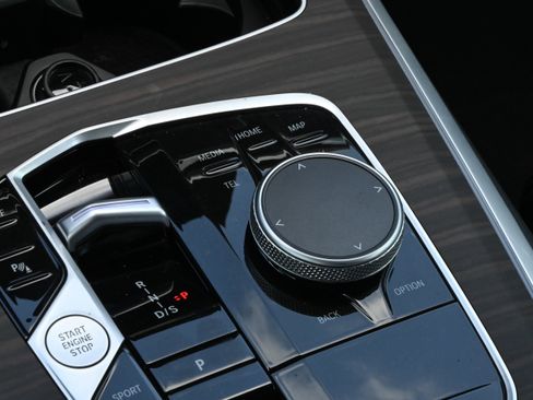 Certified 2025 BMW X5 xDrive40i w/ Premium Package image 24