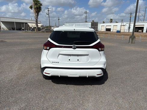 Used 2024 Nissan Kicks S FWD image 6