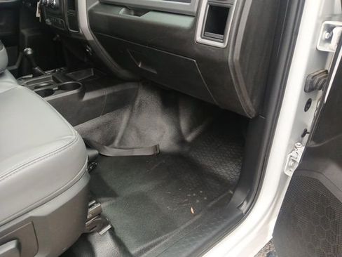 Used 2018 RAM 2500 Tradesman w/ Chrome Appearance Group image 22