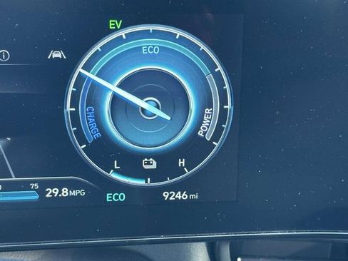 Used 2025 Hyundai Elantra SEL w/ Cargo Package FWD image 26