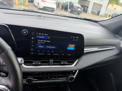 Used 2025 Chevrolet Equinox LT image 21