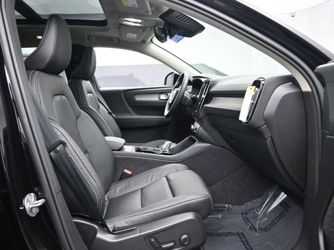 New 2026 Volvo XC40 B5 Plus w/ Protection Package Premier image 27