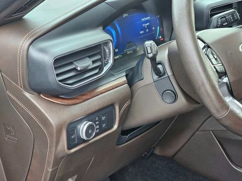 Used 2022 Ford Explorer King Ranch w/ Premium Technology Package AWD/4WD image 20