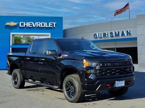 New 2026 Chevrolet Silverado 1500 Custom Trail Boss AWD/4WD image 1
