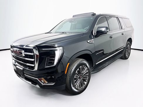 Certified 2025 GMC Yukon XL Elevation AWD/4WD image 3