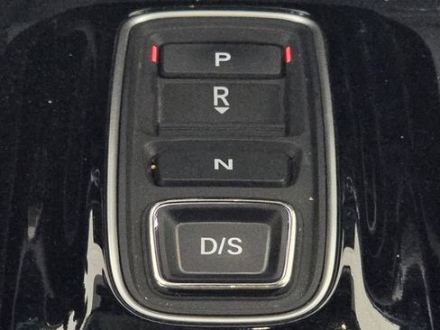 Used 2025 Honda Pilot EX-L image 13
