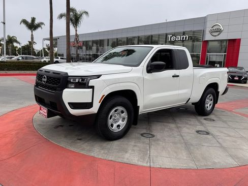 New 2026 Nissan Frontier S image 4