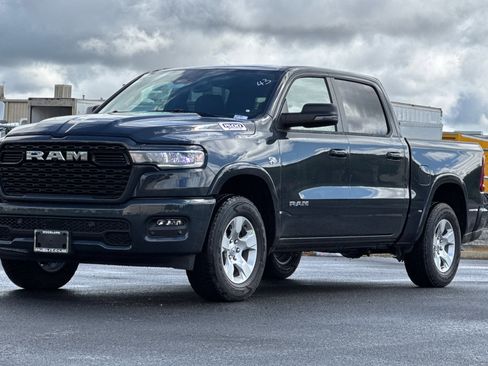 New 2026 RAM 1500 4x4 Crew Cab image 7