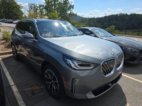 Used 2025 BMW X3 xDrive30i w/ Convenience Package image 1