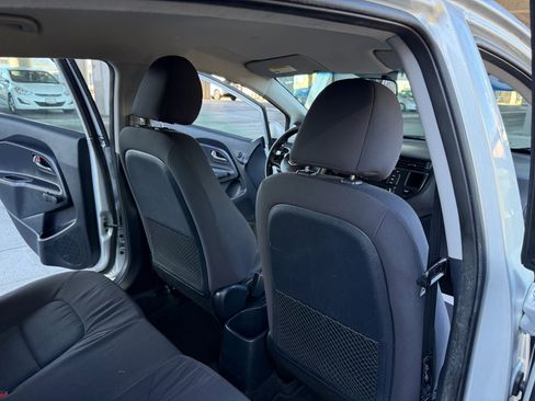 Used 2015 Kia Rio LX image 19