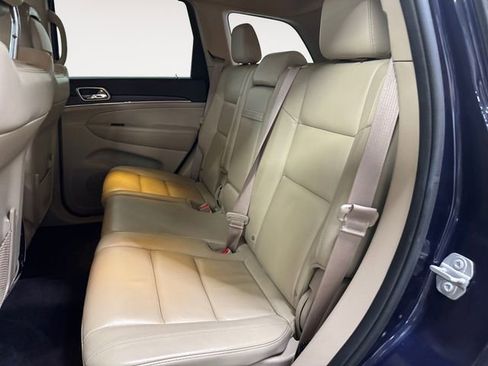 Used 2018 Jeep Grand Cherokee Limited image 23