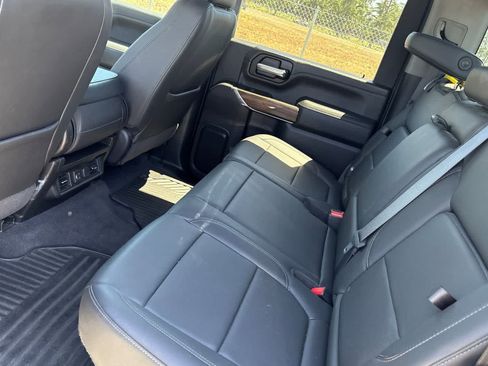 Used 2020 Chevrolet Silverado 2500 LT w/ Convenience Package AWD/4WD image 5