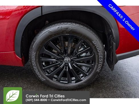 Used 2024 Toyota Highlander XSE image 21