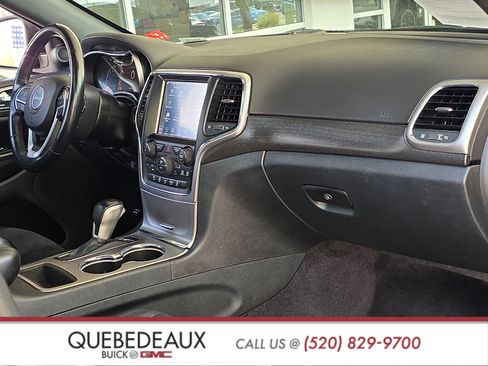 Used 2018 Jeep Grand Cherokee Altitude RWD image 25