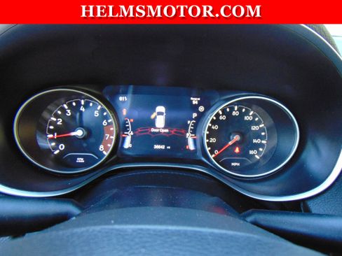 Certified 2021 Jeep Compass Latitude image 16