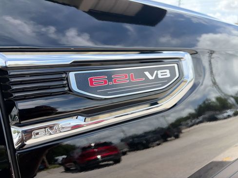 Used 2024 GMC Sierra 1500 Denali w/ Technology Package AWD/4WD image 29