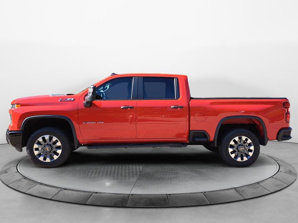 Used 2024 Chevrolet Silverado 2500 Custom w/ Custom Value Package AWD/4WD image 4