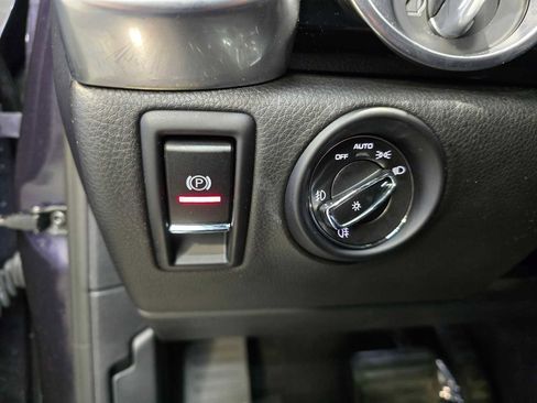 Used 2017 Porsche Cayenne image 19