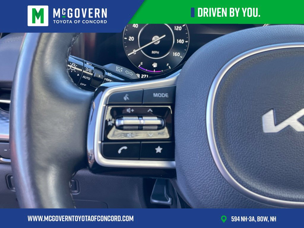 Used 2022 Kia Carnival SX Prestige FWD image 32