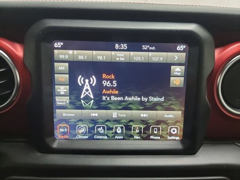 Used 2022 Jeep Wrangler Unlimited Rubicon w/ Cold Weather Group image 31