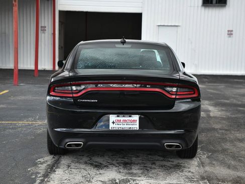 Used 2023 Dodge Charger SXT image 5