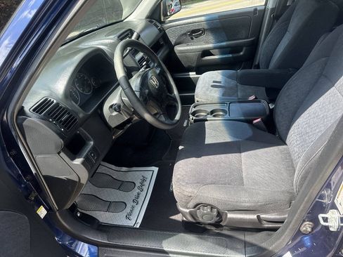 Used 2005 Honda CR-V LX image 10