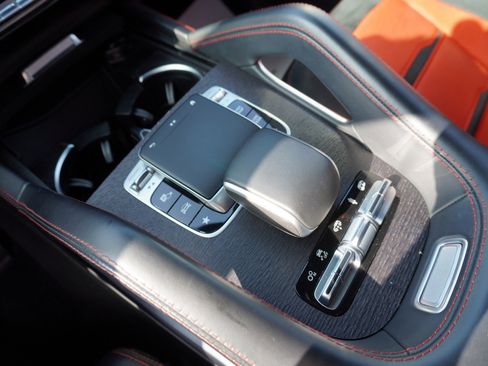 Used 2022 Mercedes-Benz GLE 53 AMG 4MATIC image 31