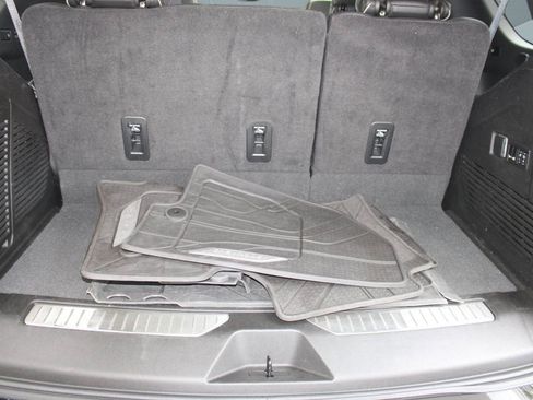 Used 2023 Chevrolet Tahoe Premier image 32