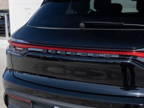 New 2026 Porsche Macan image 88