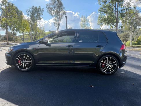 Used 2017 Volkswagen GTI Sport image 2