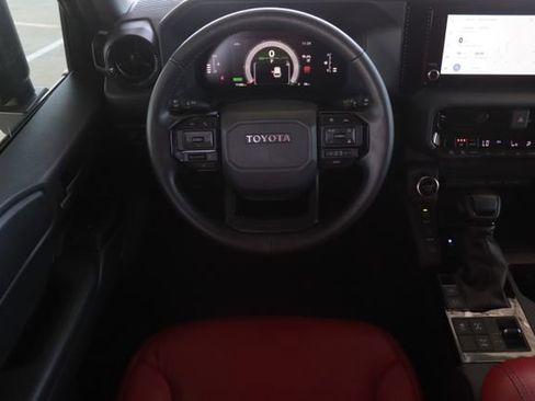 Used 2024 Toyota Land Cruiser image 28